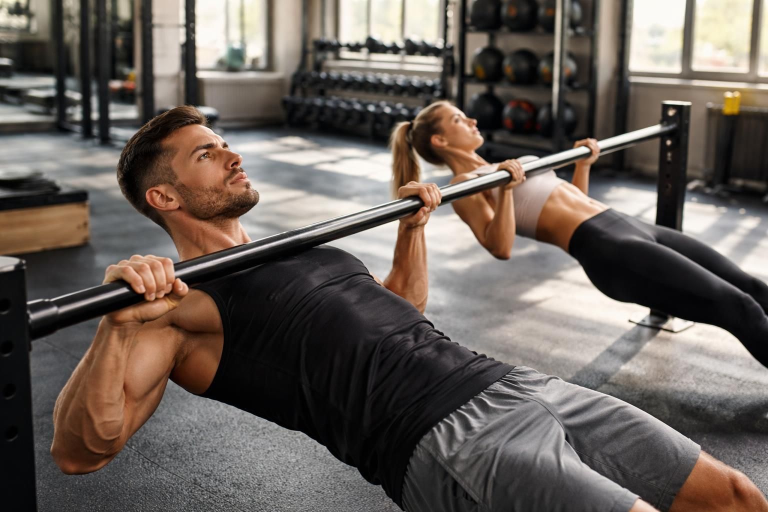 découvrez tout sur la traction australienne : technique détaillée, bienfaits pour le corps et programmes d’entraînement adaptés pour progresser efficacement.